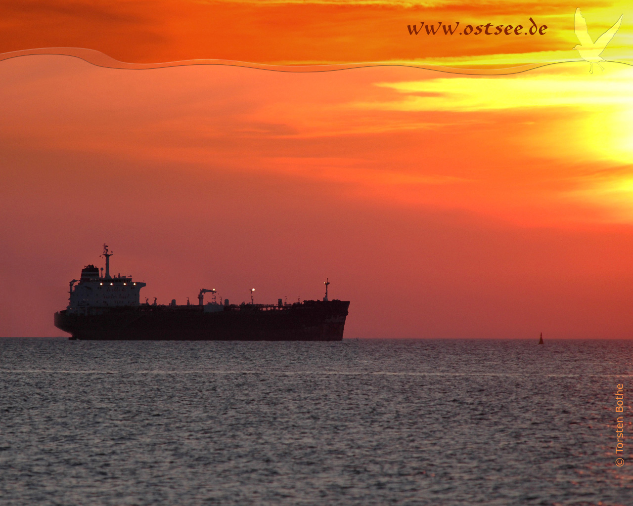 Hintergrundbild: Sonnenuntergang an der Ostsee