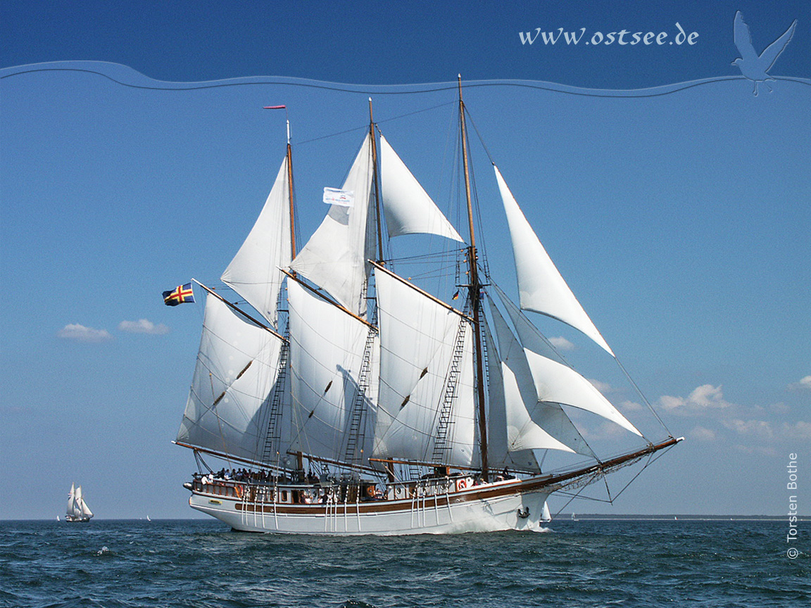 Hintergrundbild: Großsegler auf der Ostsee Hintergrundbild: Großsegler auf der Ostsee