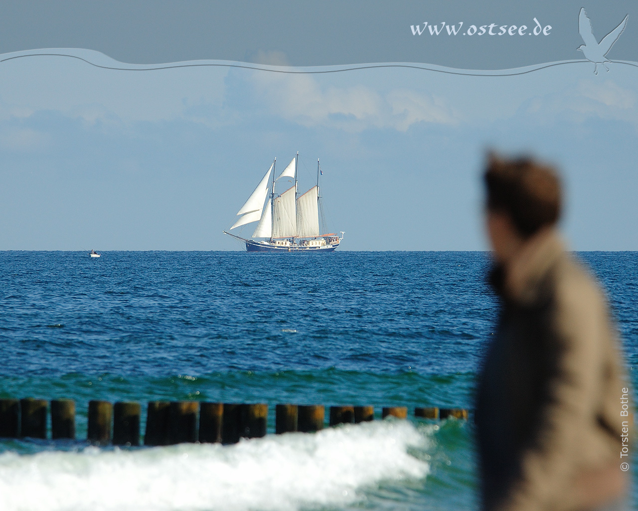 Hintergrundbild: Großsegler auf der Ostsee