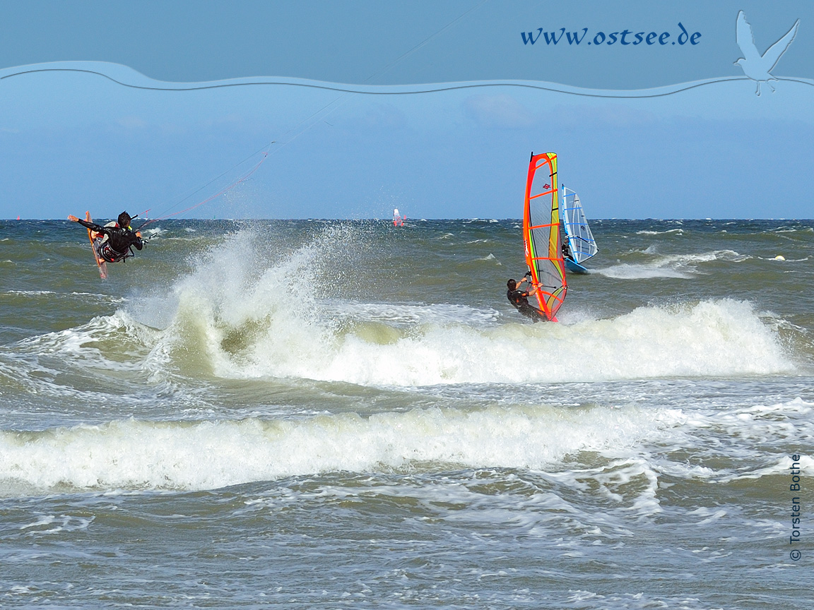 Hintergrundbild: Surfer auf der Ostsee