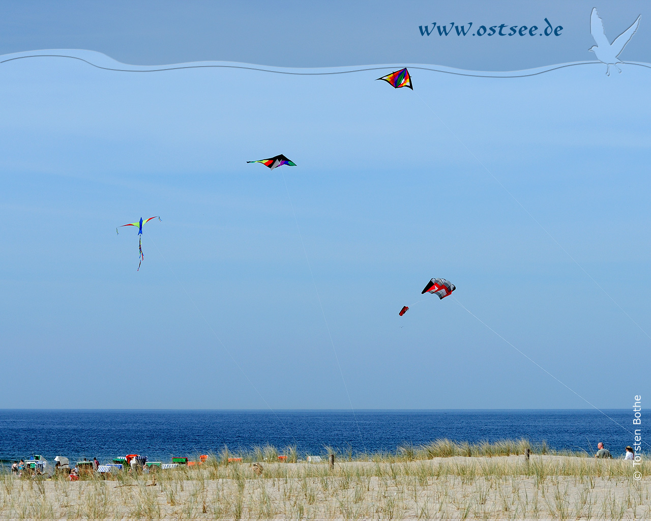 Drachensteigen an der Ostsee