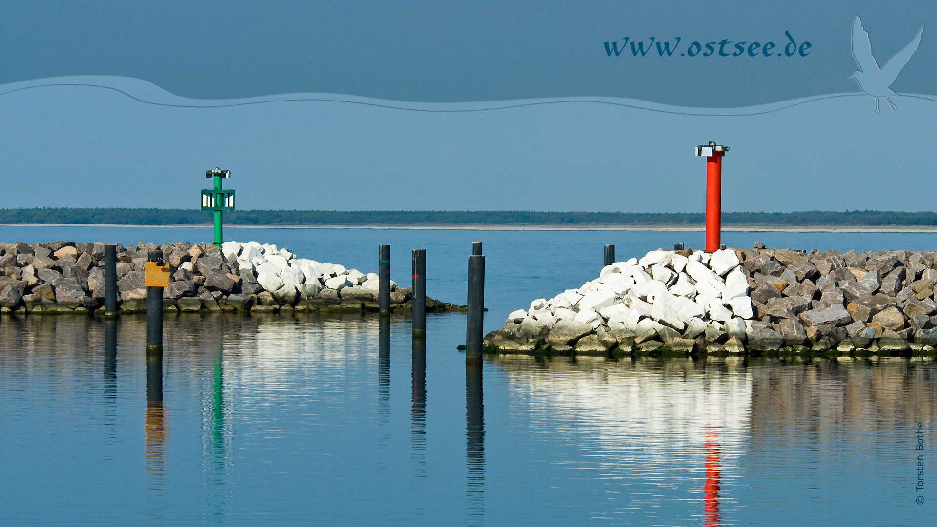 Hintergrundbild: Yachthafen an der Ostsee