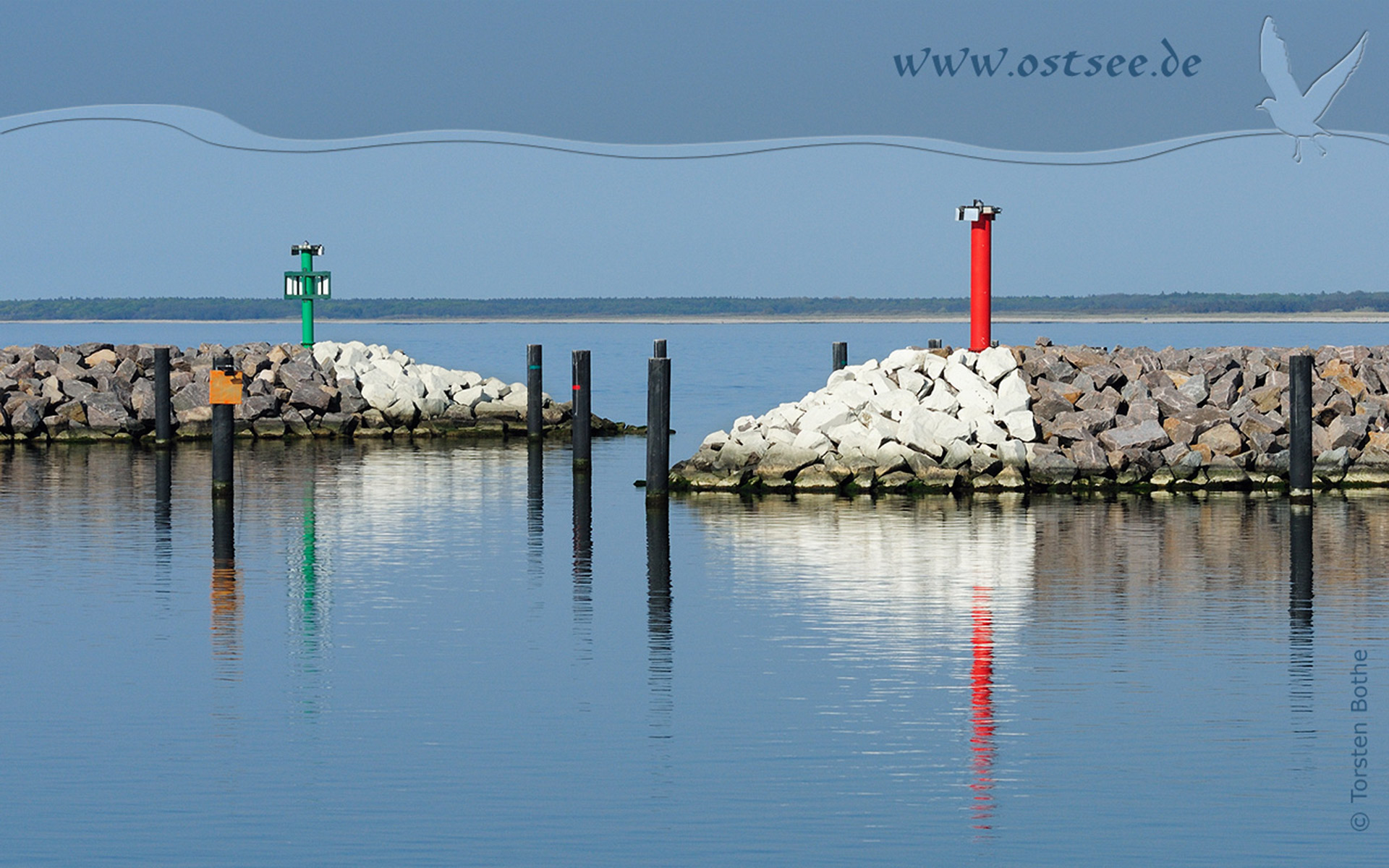 Hintergrundbild: Yachthafen an der Ostsee