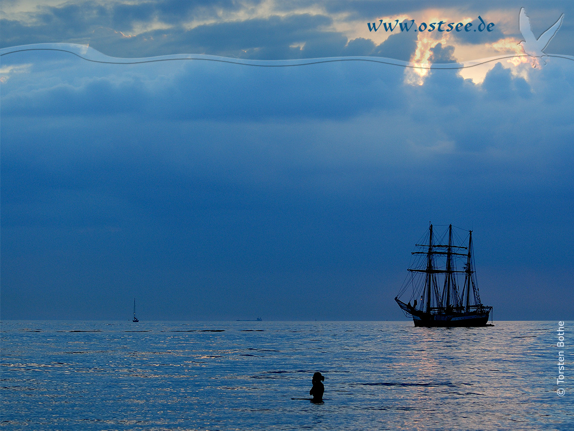 Hintergrundbild: Abendstimmung an der Ostsee