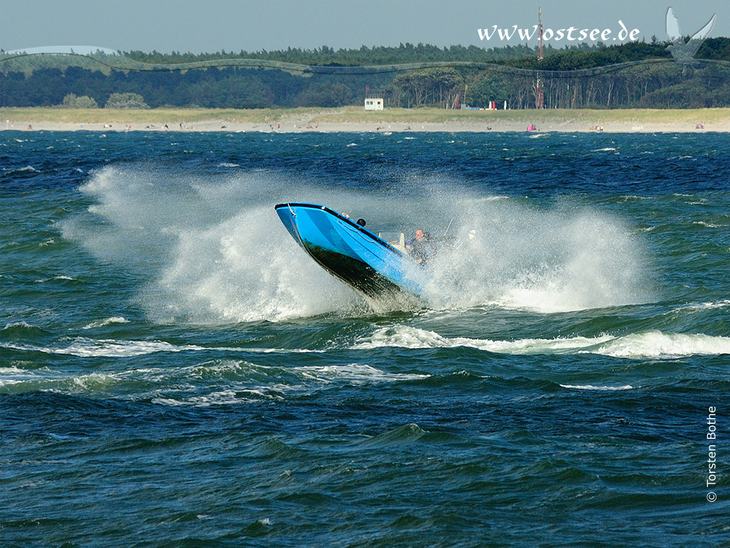 Motorboot auf der Ostsee