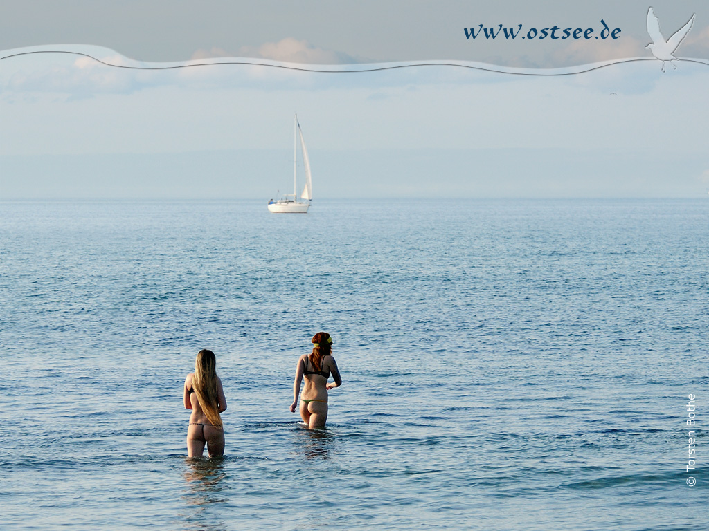 Hintergrundbild: Baden in der Ostsee